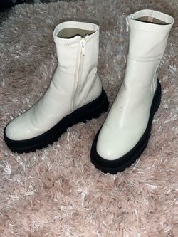 Size 8 Cream Patent Leather Chunky Ankle Boots