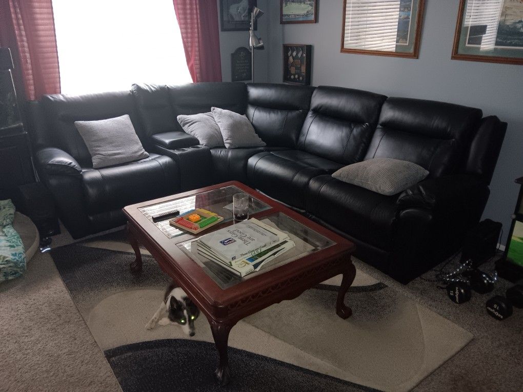 Brand New Leather Power Reclining 6 Piece Sectional