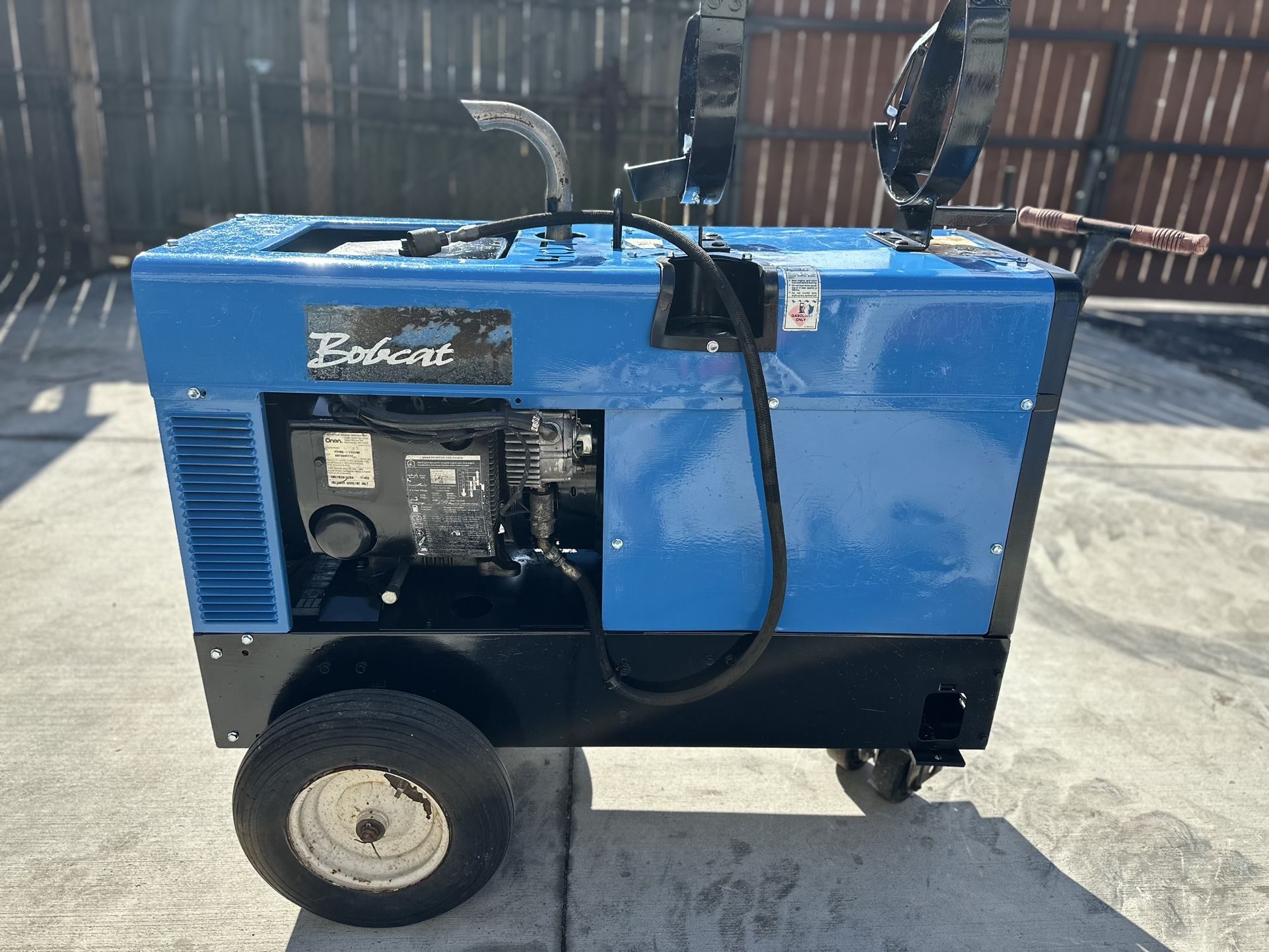 Miller Bobcat 225NT Welder/Generator 