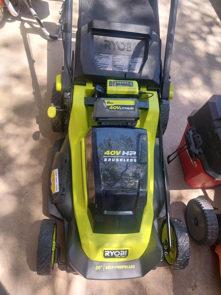 RYOBI LAWN MOWER 40V HP BRUSHLESS 20" SELF PROPELLED WITH BATTERY AND CHARGER
