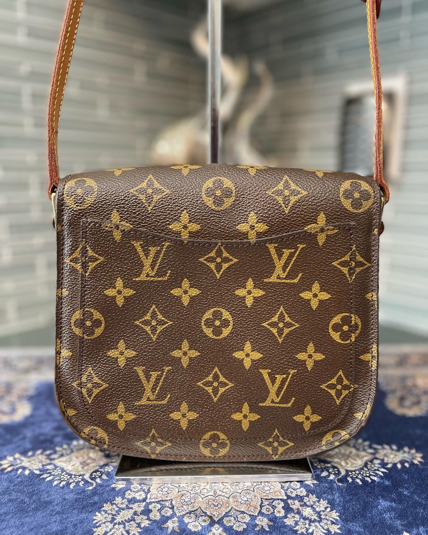 Louis Vuitton St Cloud PM Monogram Crossbody for Sale in Los Angeles, CA -  OfferUp