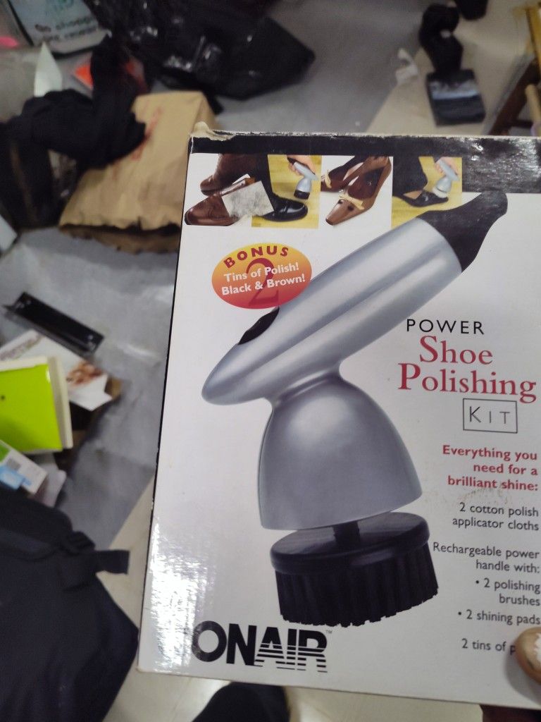 Conair Power Shoe Polisher