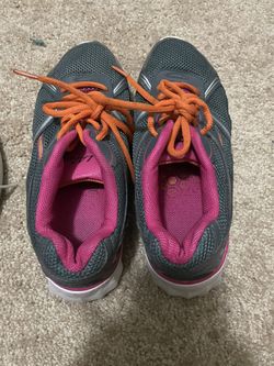 Tennis Shoes