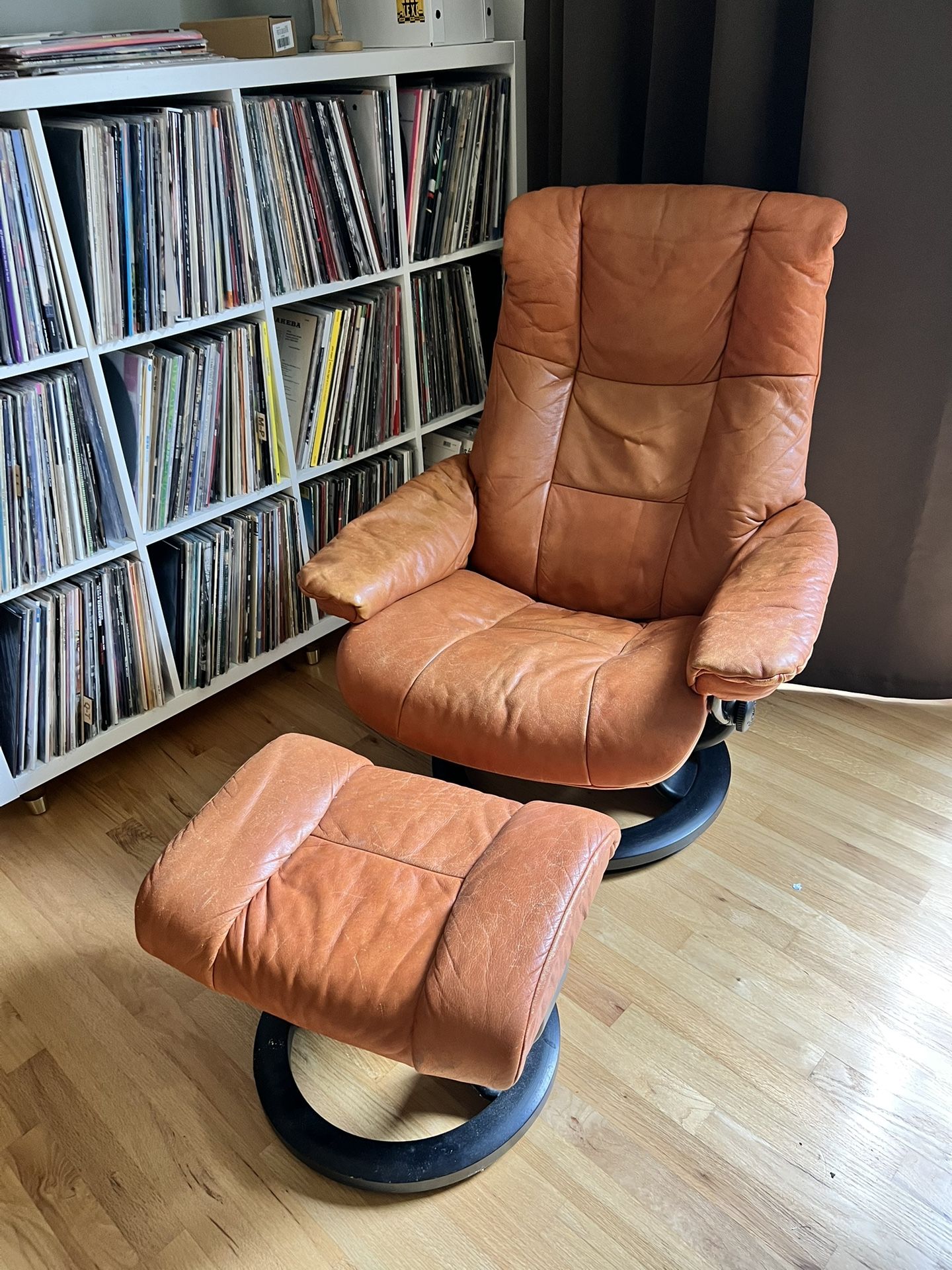 Stressless Ekornes Recliner & Ottoman – Made in Norway