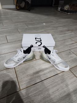 Nike Air Max 270 White Sneakers with Box. Size 8.5 women's, Size 7 in mens.