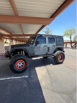 LOADED Jeep Wrangler 4wd