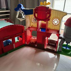 Fisher Price Farm Barn 