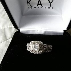 Engagement ring with wedding band