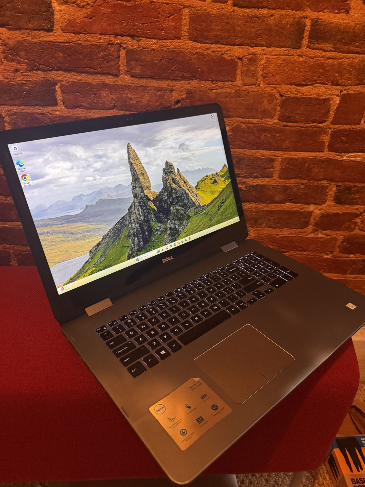17 INCH DELL TOUCHSCREEN LAPTOP