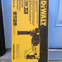 DEWALT XR ROTARY HAMMER NEW 