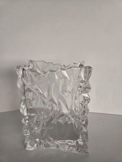 Heavy Clear Crystal-Style Glass Vase – Sculptural Leaf Design – 6¼"