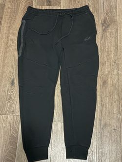 Nike tech black joggers size L
