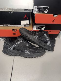 Nike vomero black Sz 10