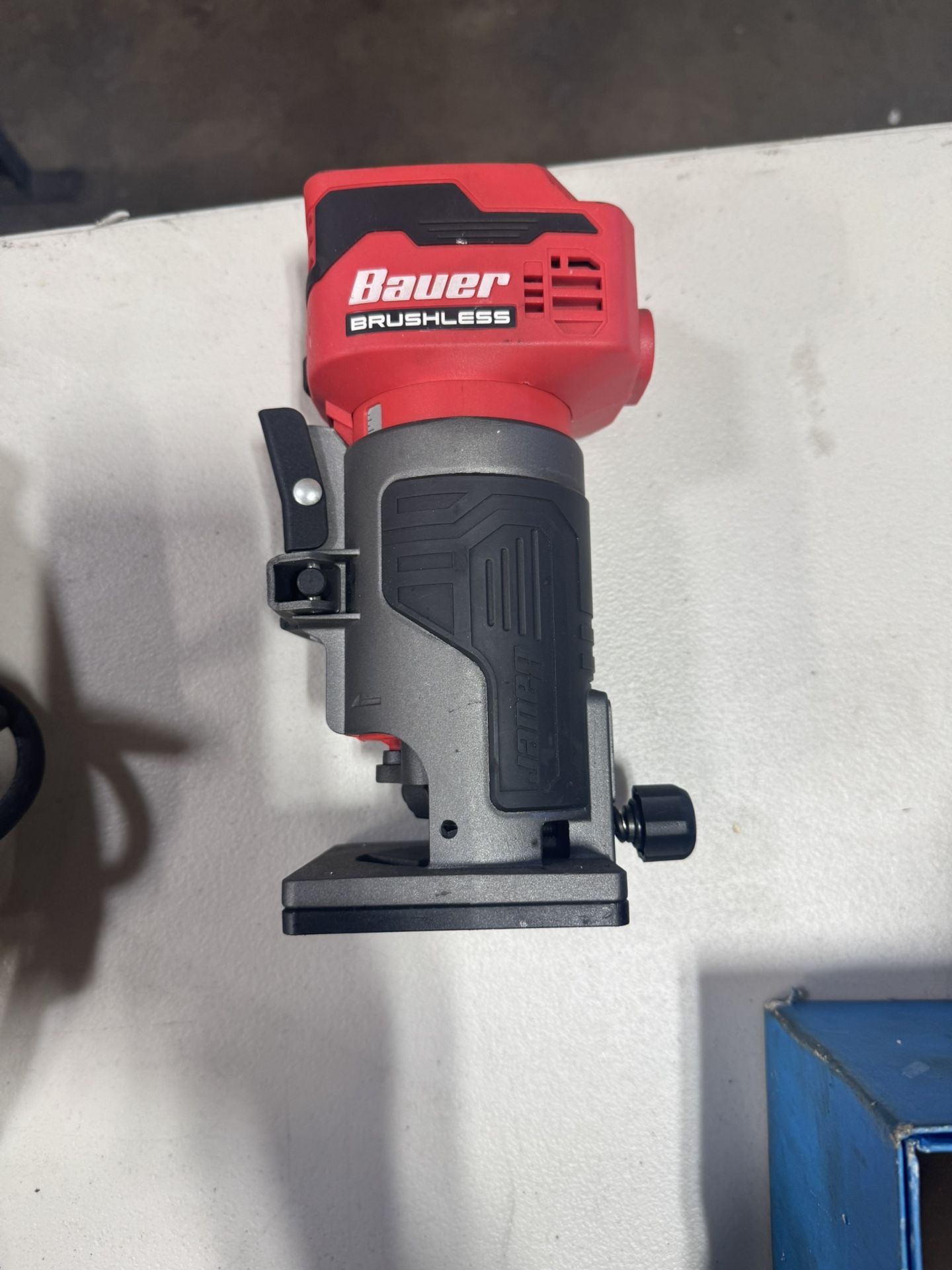 Bauer Compact Router