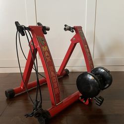 Bike Trainer — Max Racer 6 