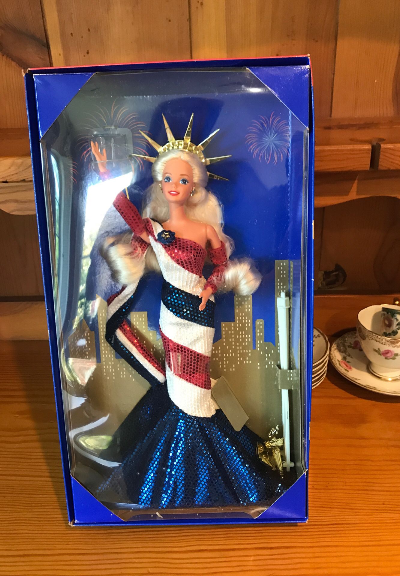 Statue of Liberty Barbie & collector plate!