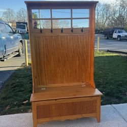 Wooden Hall Tree w/ 5 Clothing Hooks & Storage under Bench - Good Condition - Marietta Pick Up