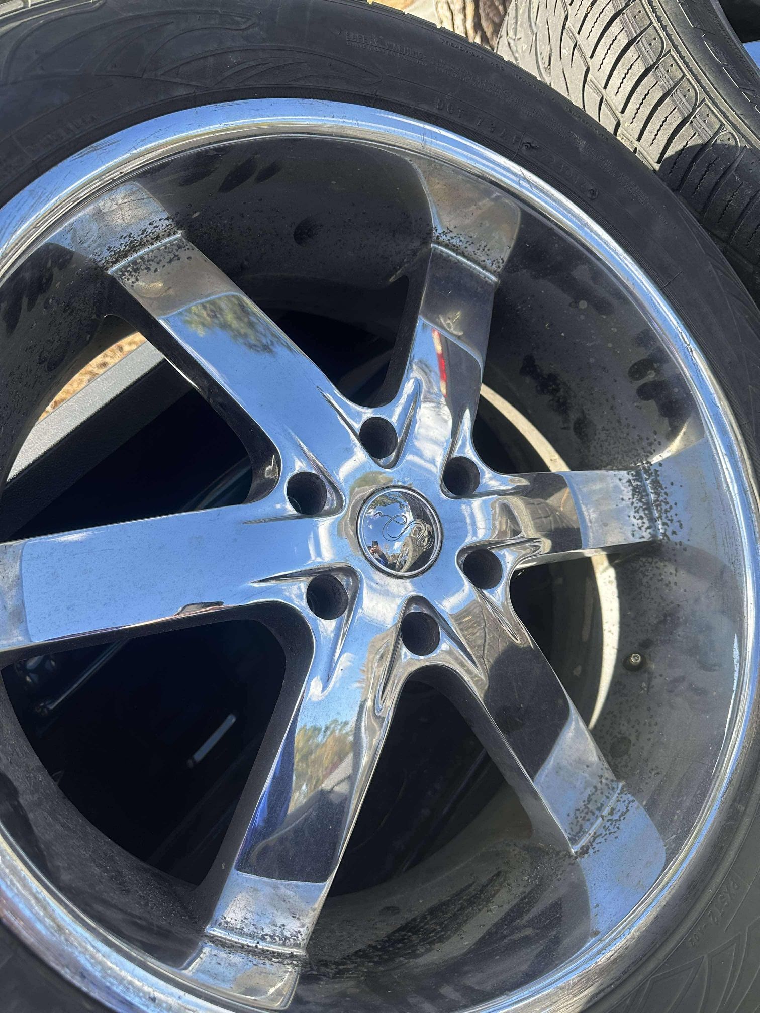 Chevy 22” Wheels w/ 305s