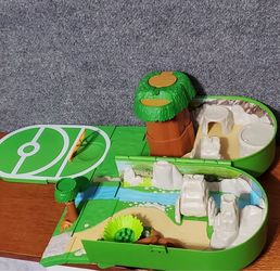 Pokémon Nintendo Green Backpack Battle Arena Foldout Playset Carry Case Retro