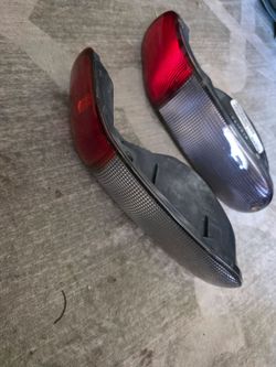 2000-2001 Mitsubishi Eclipse Tail Light Assembly Left and Right OEM Fits Fits 2000 2001