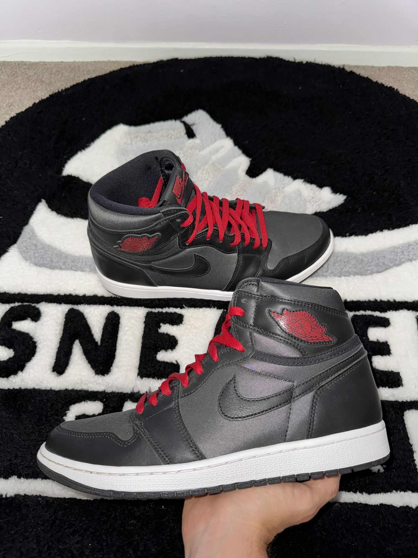 Air Jordan 1 Retro OG High Black Gym Red (Size 11)