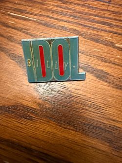 Billy Idol Pin