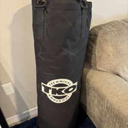 $5  TKO Heavy Bag  w/Chain 