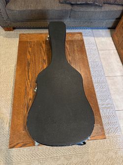 Fender acoustic guitar hardshell case