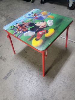 Folding kids little table