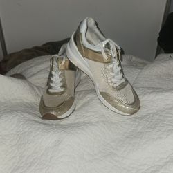  MICHAEL KORS
Allie Stride Leather and Glitter Chain-Mesh Trainer
