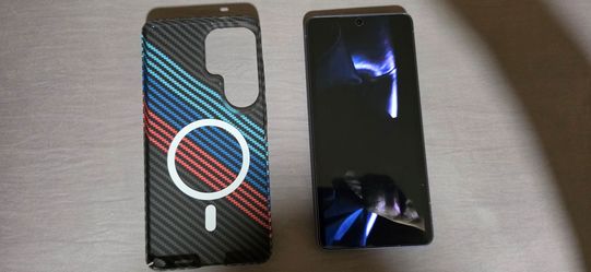 UNLOCKED SAMSUNG GALAXY S26 ULTRA 512GIG with FREE CASE