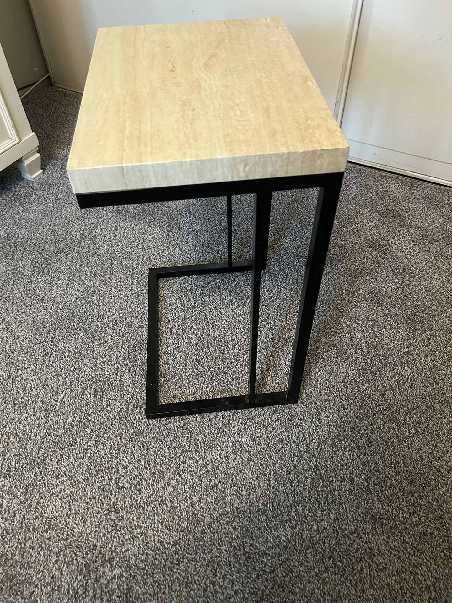 Metal Side Table With Mable