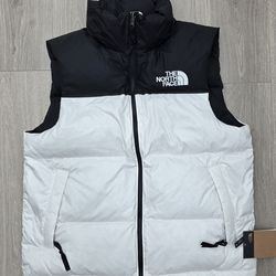 The North Face 1996 Retro Nuptse Down Vest TNF NF0A3JQQROU Men's Size Medium NWT MSRP $230