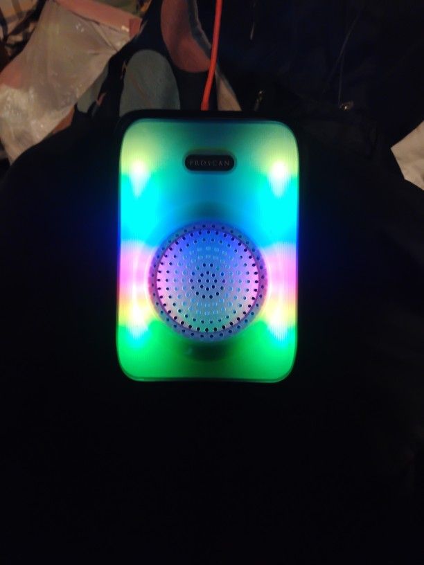 PROSCAN BT SPEAKER W FM
