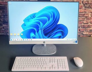 HP 27-inch All-in-One Desktop AI PC 27-cr2074