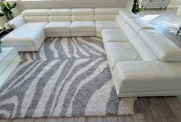 Modani Extended Modular Sectional Leather Sofa (carpet Included)