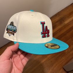 Dodgers Hat NewEra Size 7 3/8