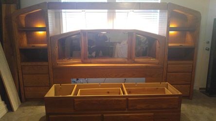 Solid Oak Bed...this Ad Is Canceled. I Cannot Reach Offer Up To Do So.