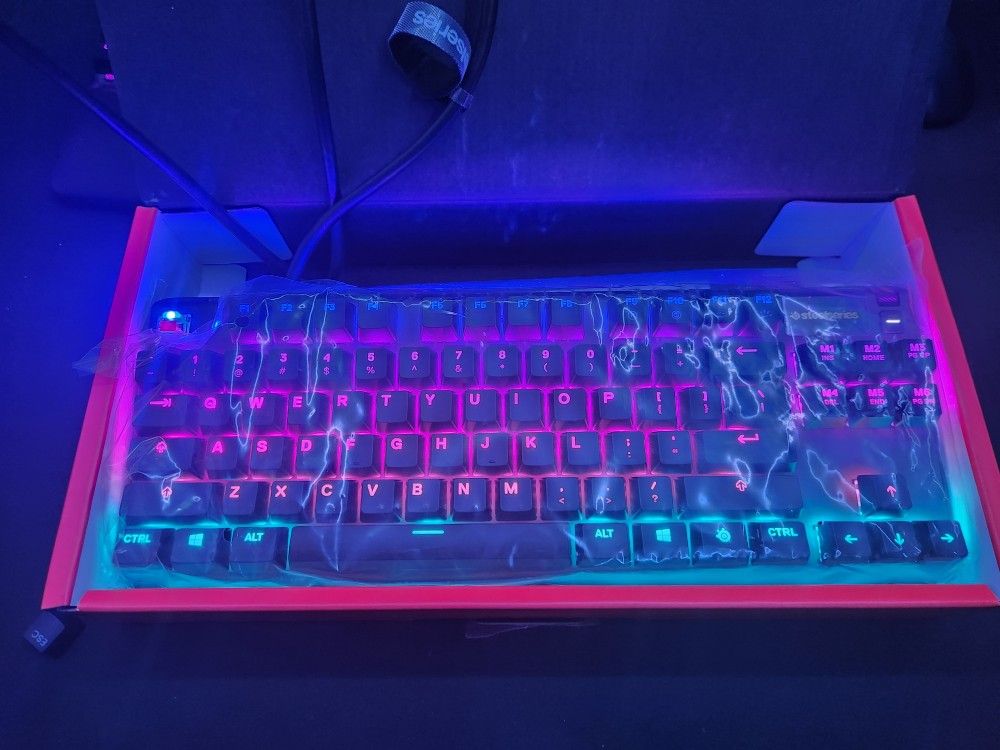 Steelseries Apex 7 TKL Red Switches