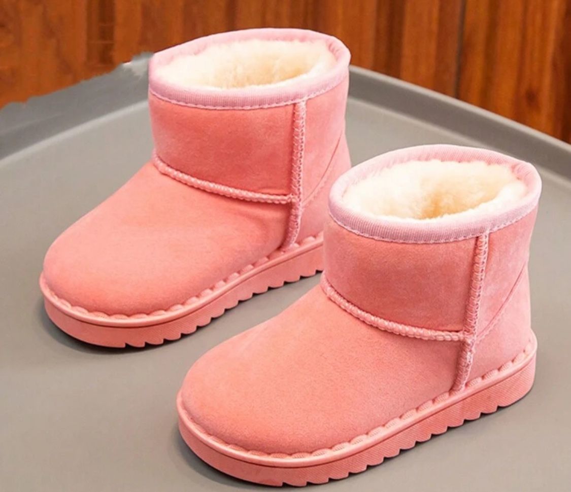 BRAND NEW Girls winter boots NEVER WORN