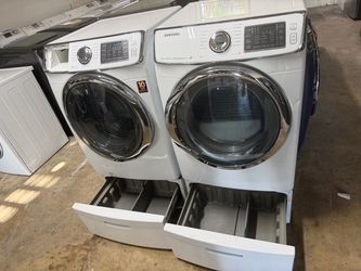 Samsung washer and dryer electric nice set