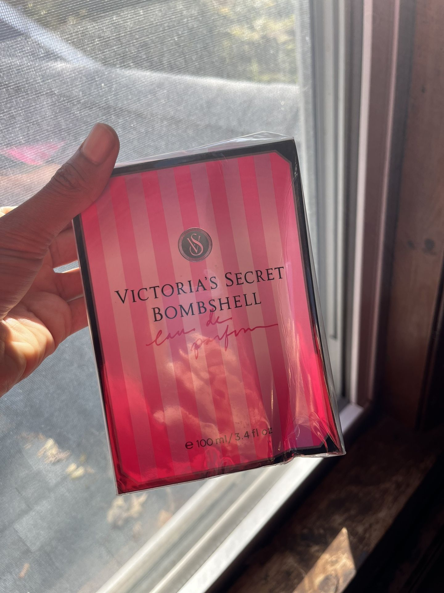 Victoria Secret Bombshell Perfume
