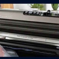 FoodSaver FM5200 2-in-1 Automatic Vacuum Sealer Machine - Silver/Black