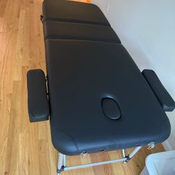 Massage Table Mint Condition 
