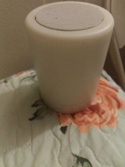 White Compact Portable Bluetooth Speaker