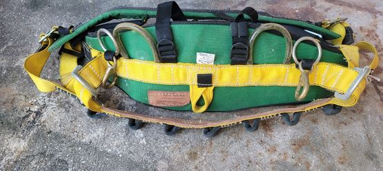 Tree Trimmers Tool Belt