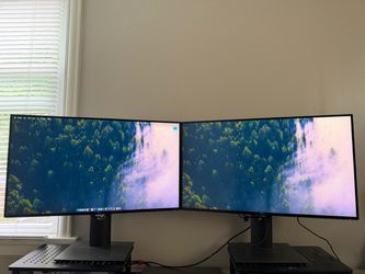 2x Dell U2720QM 27” Monitors + Stands