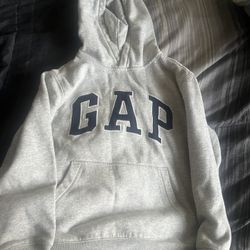  Boy Sweater Size Medium