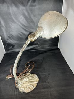 Vintage Aladdin Medal 8620 Cast Metal Gooseneck Lamp Shell Base