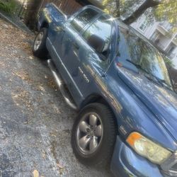 2004 Dodge Ram 1500 Hemi 5.7 Magnum 